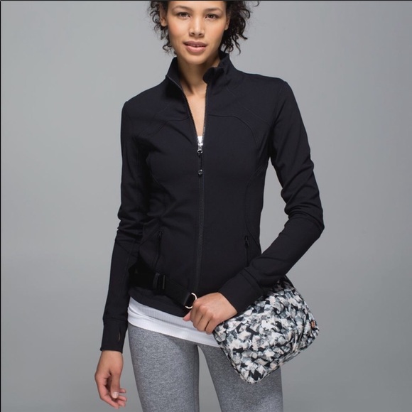 lululemon athletica Handbags - Lululemon crossbody bag